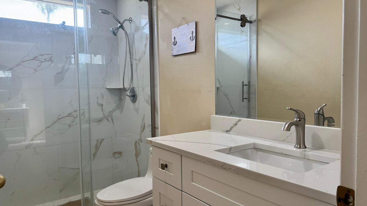 Photo of Bathroom in Lake Berkley