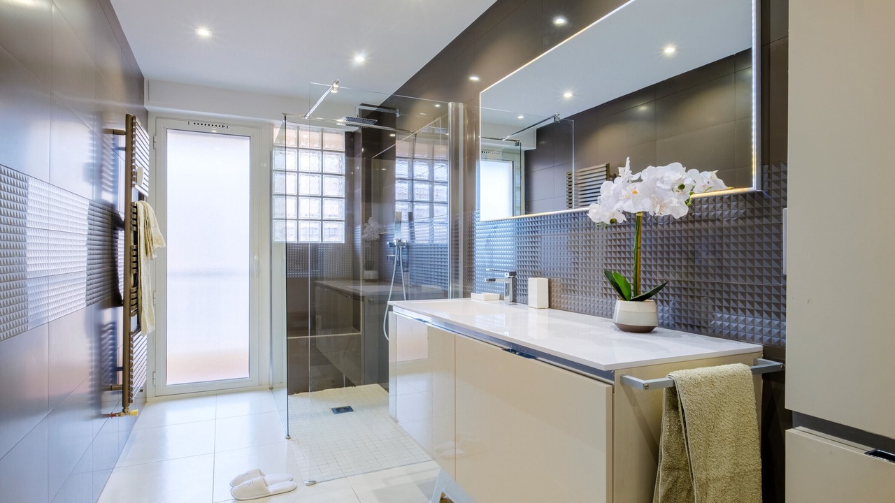 Photo of Bathroom in Juan-les-Pins