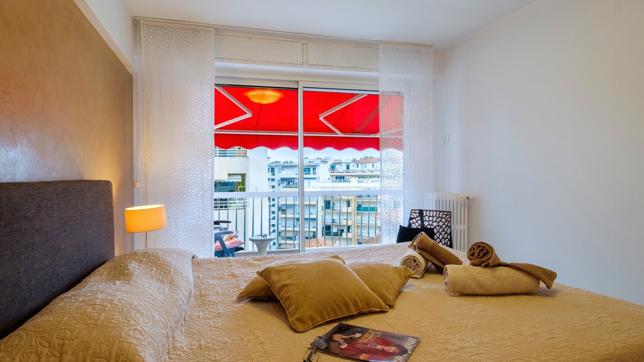 Photo of Bedroom in Juan-les-Pins