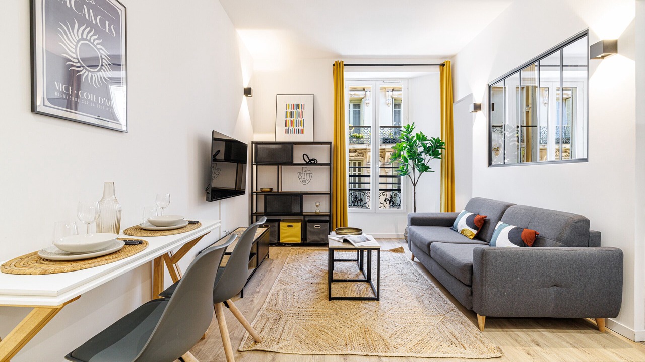 Photo of Livingroom in Lepante Quarter