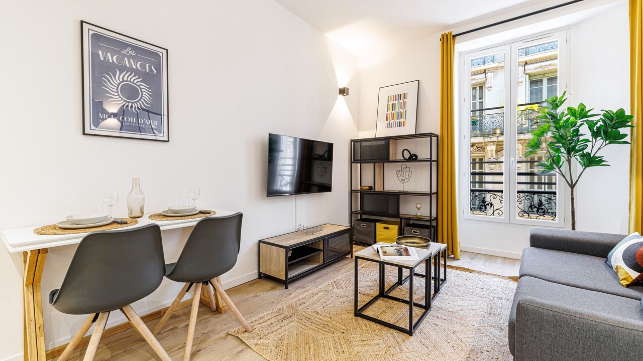 Photo of Livingroom in Lepante Quarter