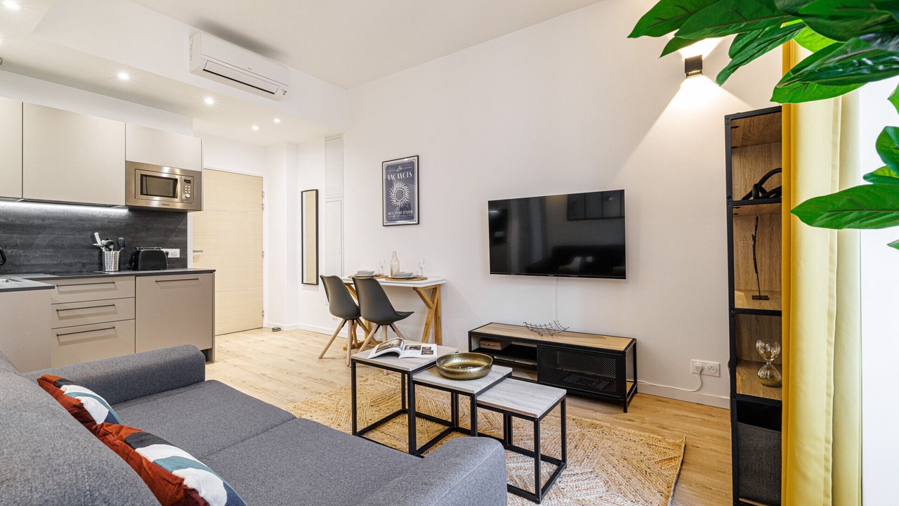 Photo of Livingroom in Lepante Quarter