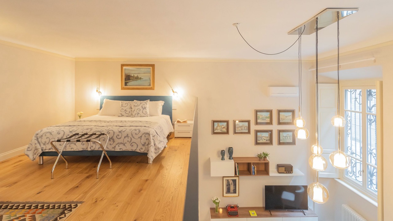 Photo of Bedroom in Como City Centre