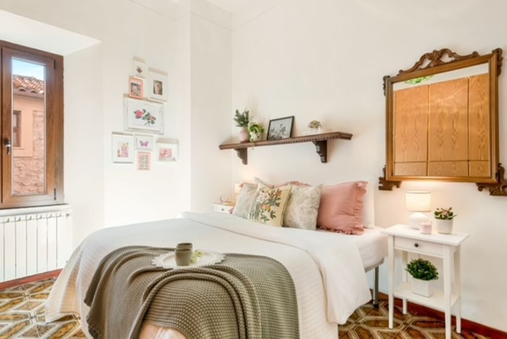 Photo of Bedroom in Licciana Nardi
