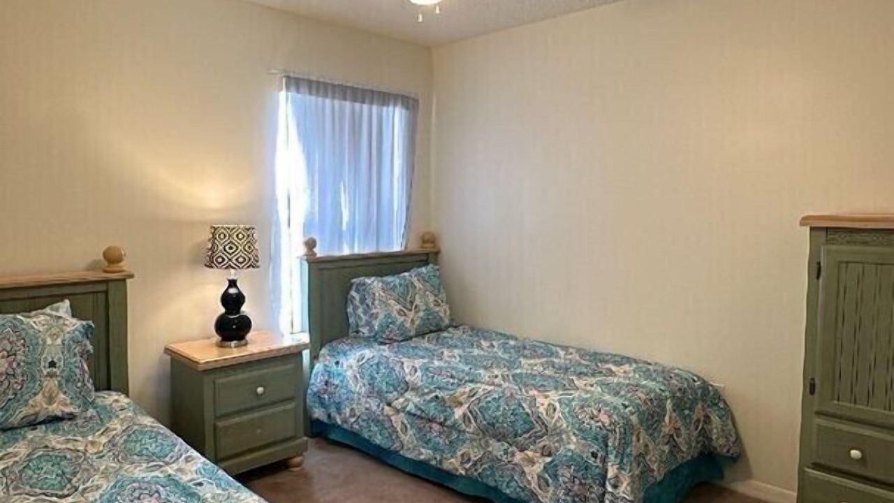 Photo of Bedroom in Crescent Lakes