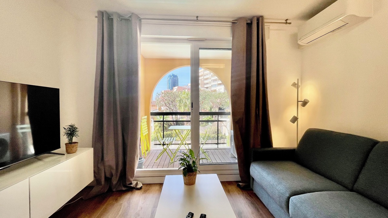 Photo of Livingroom in Beausoleil