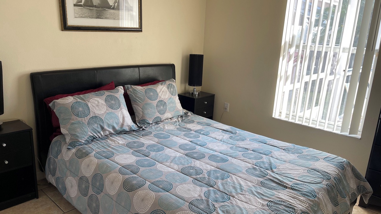 Photo of Bedroom in Eagle Pointe South