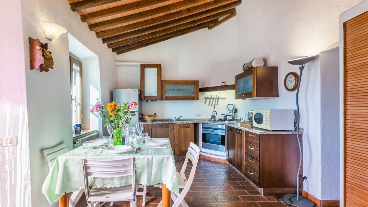 Photo of Patio Balcony in Castellina Marittima