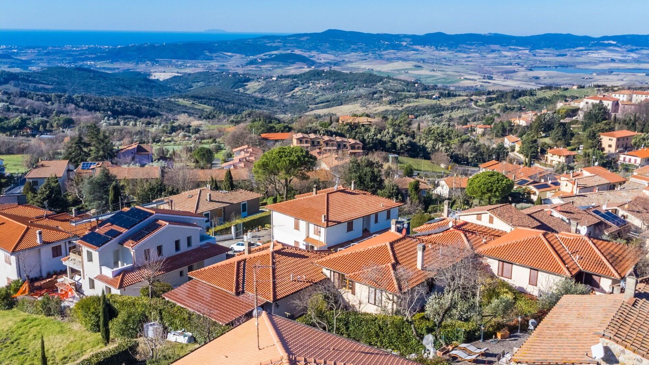 Photo of Patio Balcony in Castellina Marittima