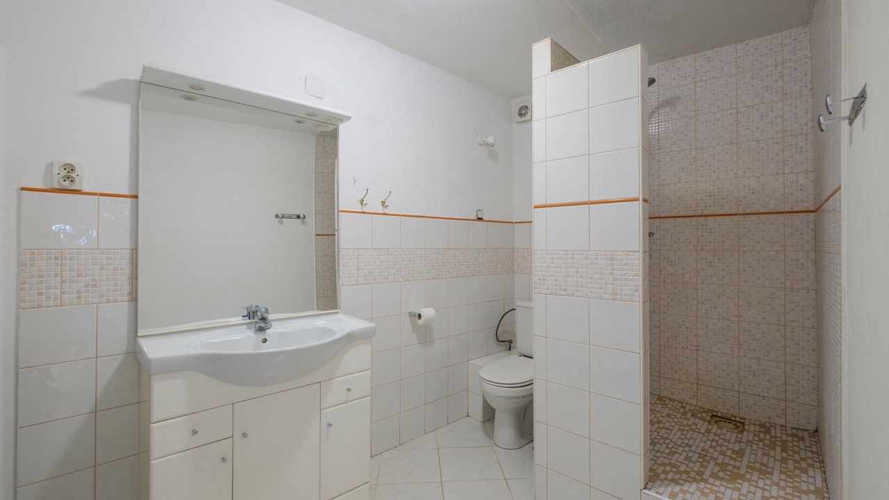 Photo of Bathroom in Falicon