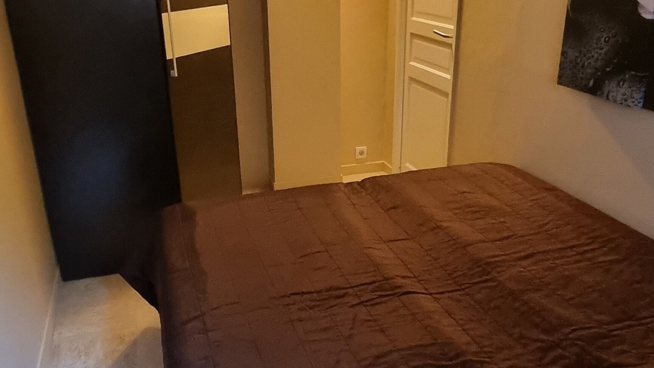 Photo of Bedroom in Prado - Republique
