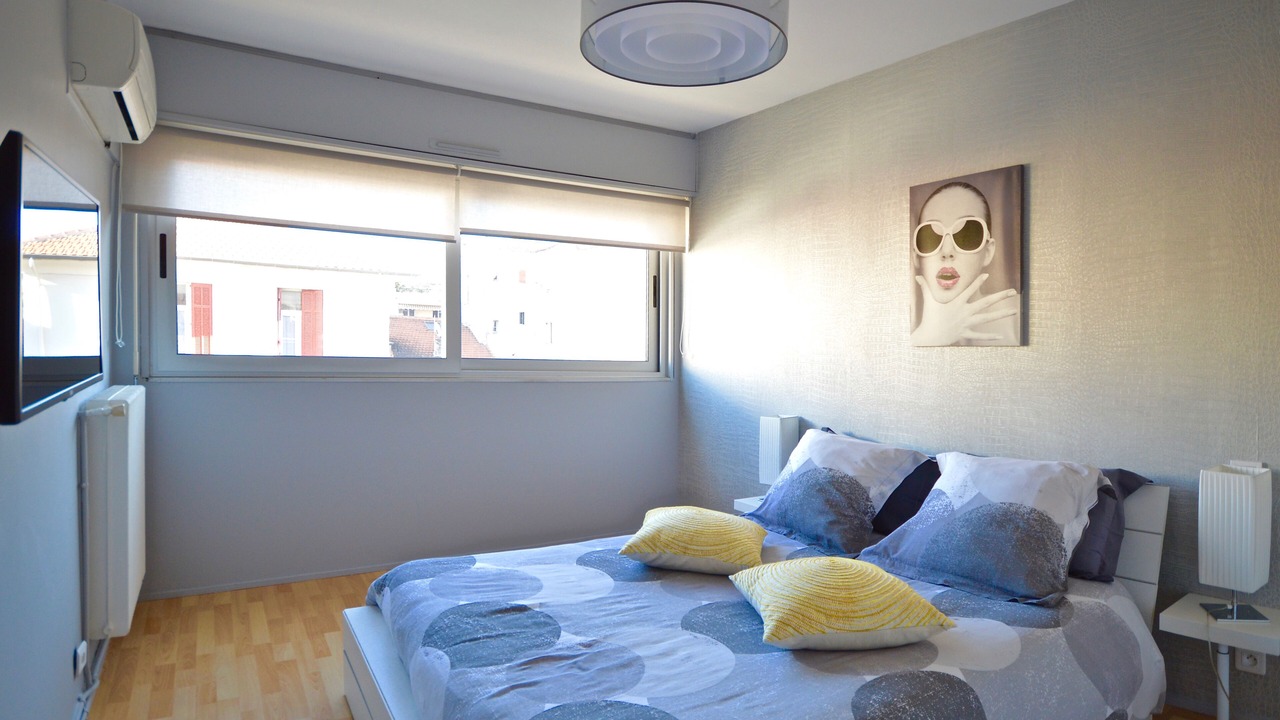 Photo of Bedroom in Juan-les-Pins
