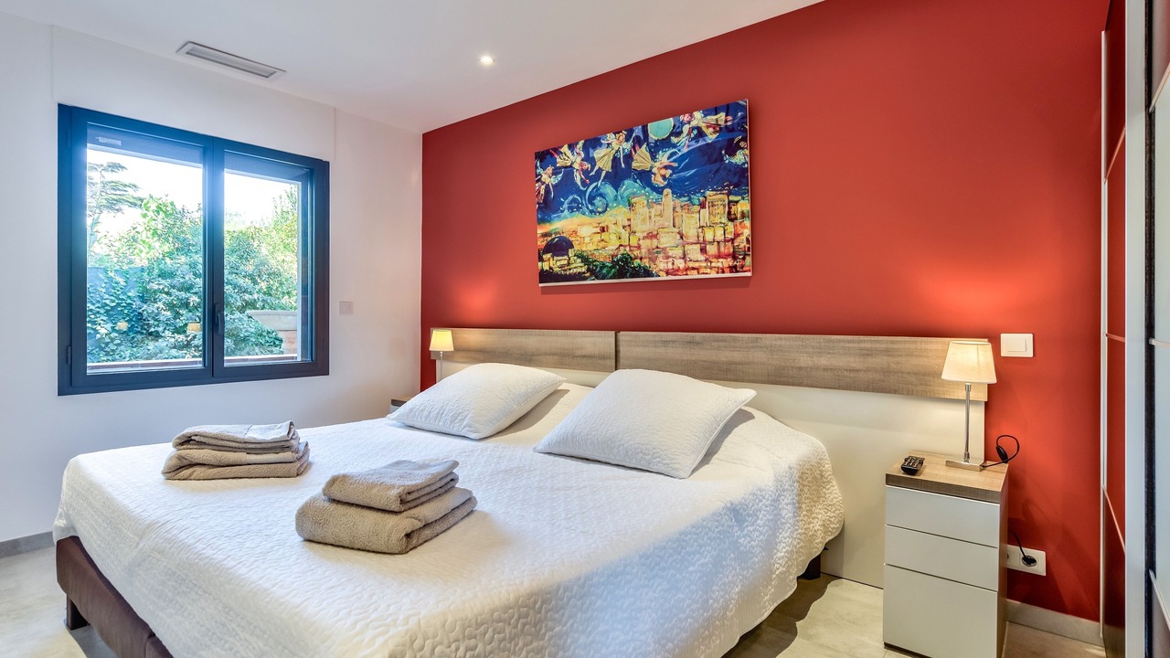 Photo of Bedroom in Sainte-Maxime City Centre