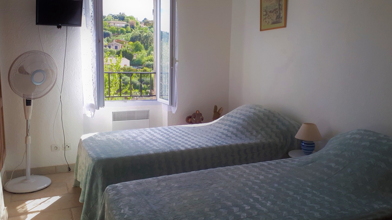 Photo of Bedroom in Tanneron