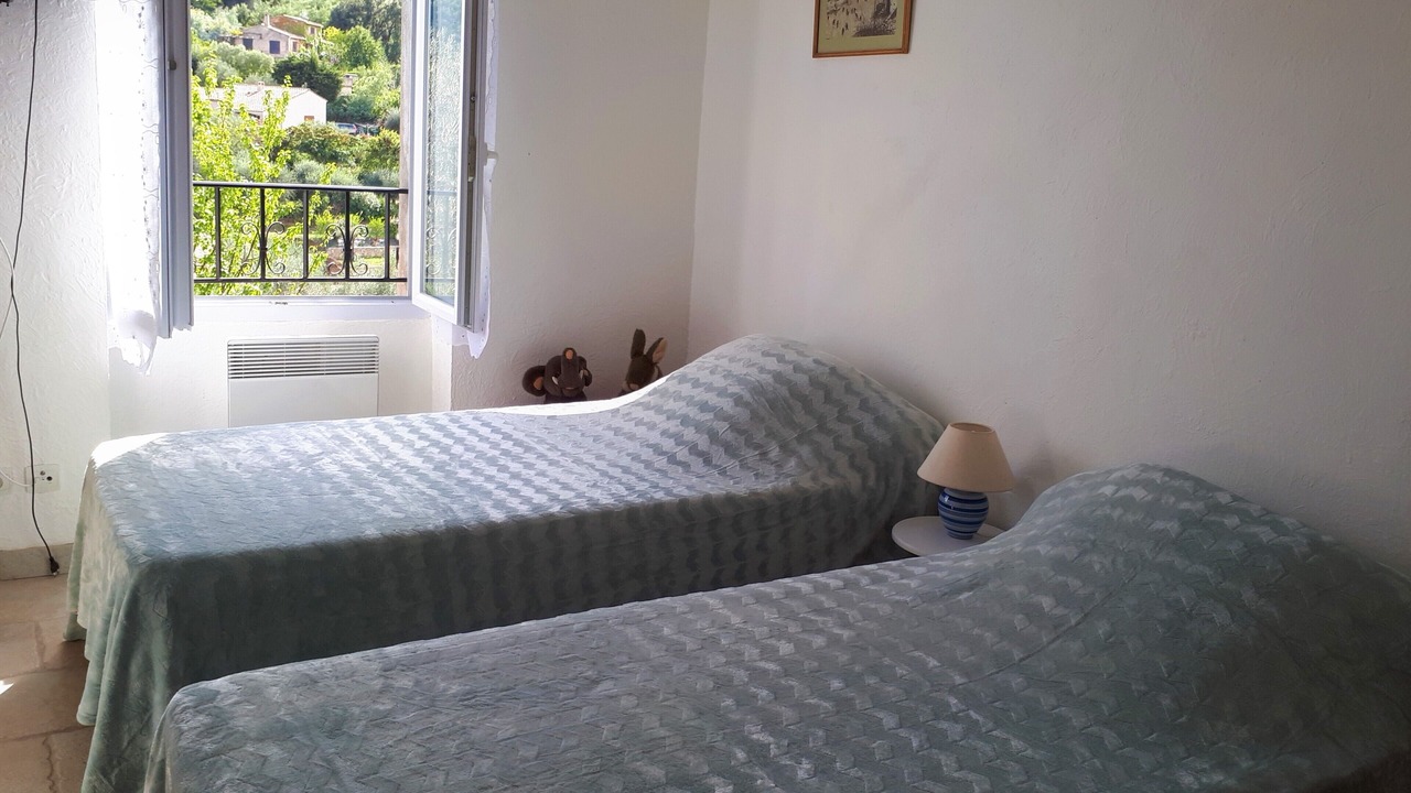 Photo of Bedroom in Tanneron