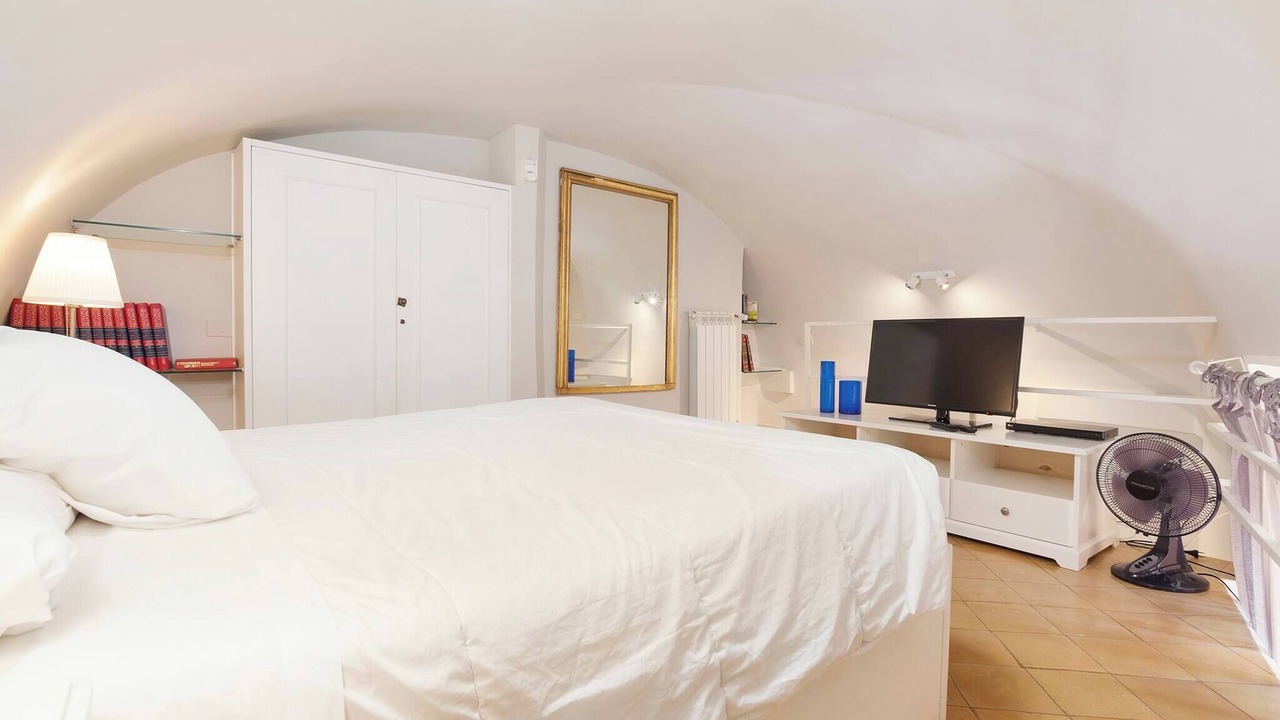 Photo of Bedroom in Rione V Ponte