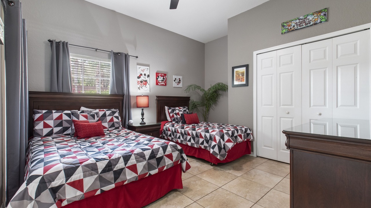 Photo of Bedroom in Bahama Bay