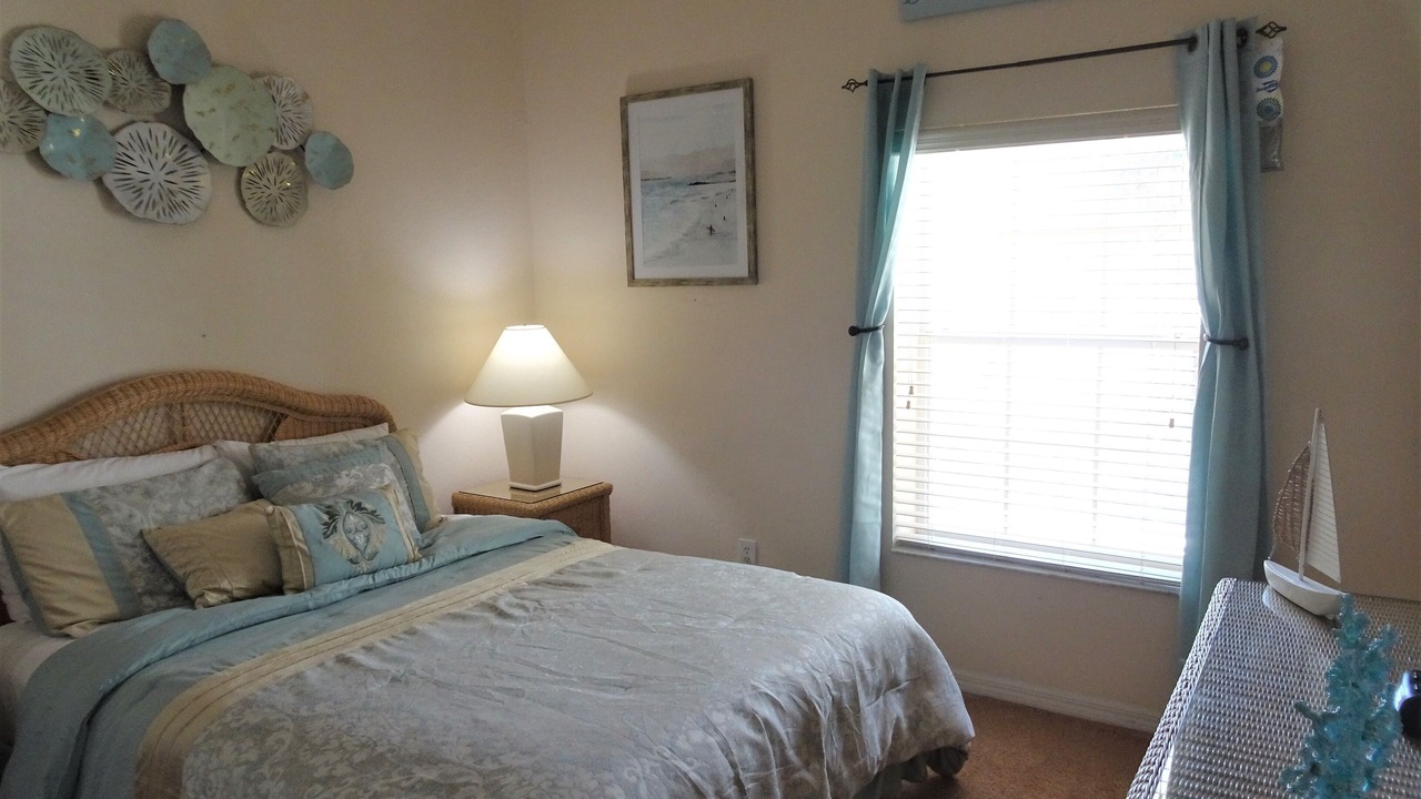 Photo of Bedroom in Bahama Bay