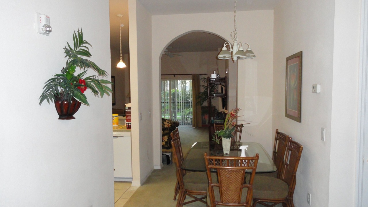 Photo of Livingroom in Bahama Bay