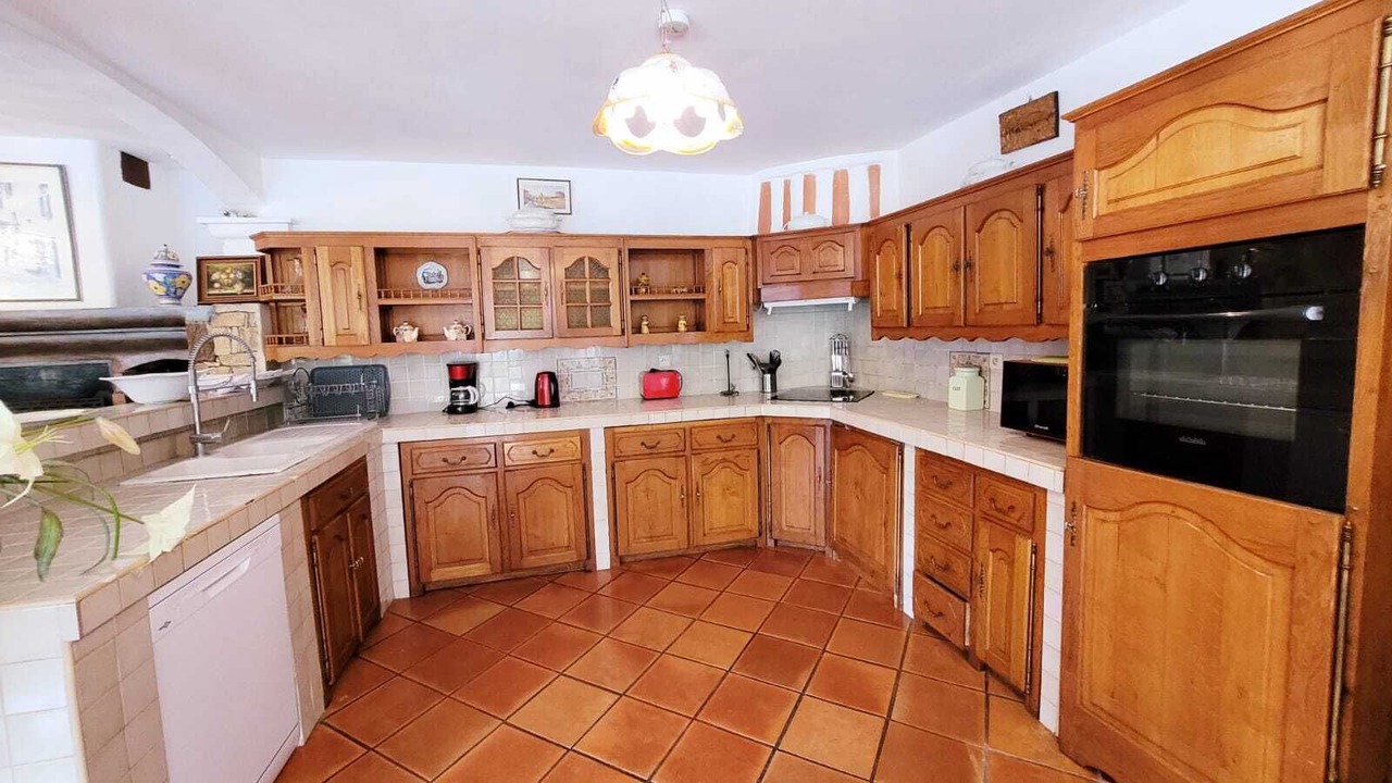 Photo of Kitchen in Plage de la Garonnette