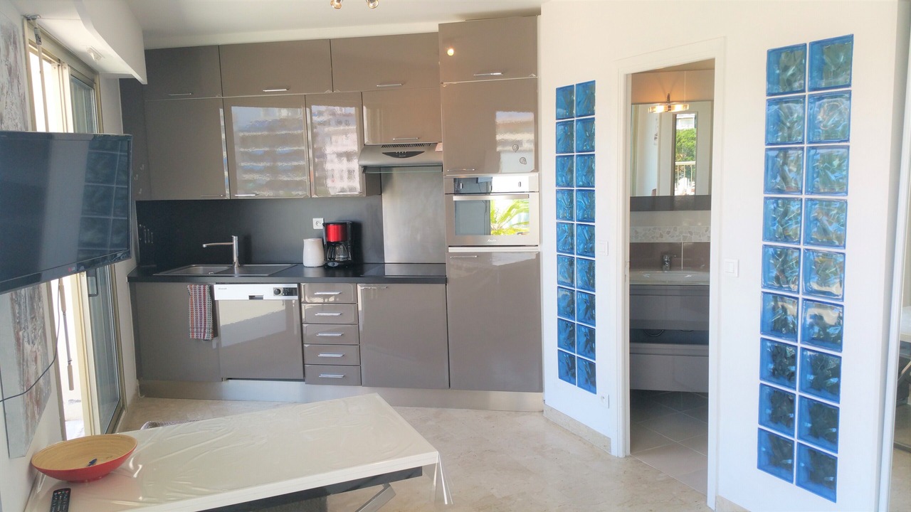 Photo of Kitchen in Juan-les-Pins