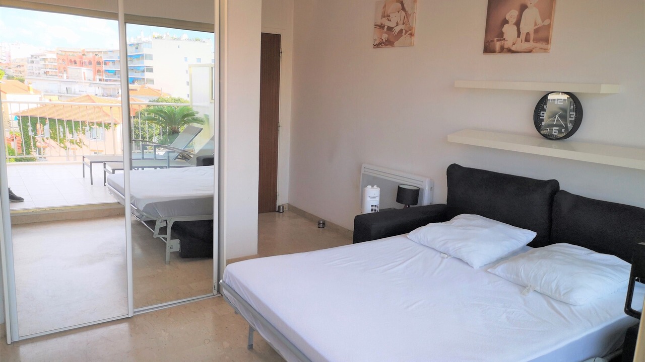 Photo of Bedroom in Juan-les-Pins