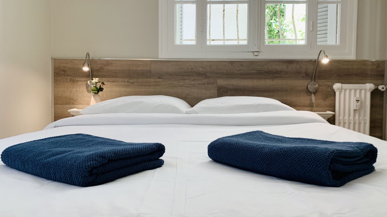 Photo of Bedroom in Les Baumettes