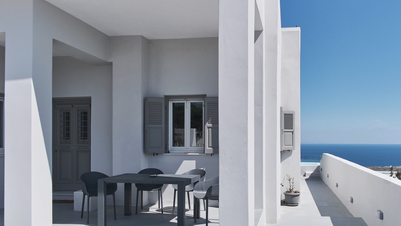 Photo of Others in Fira