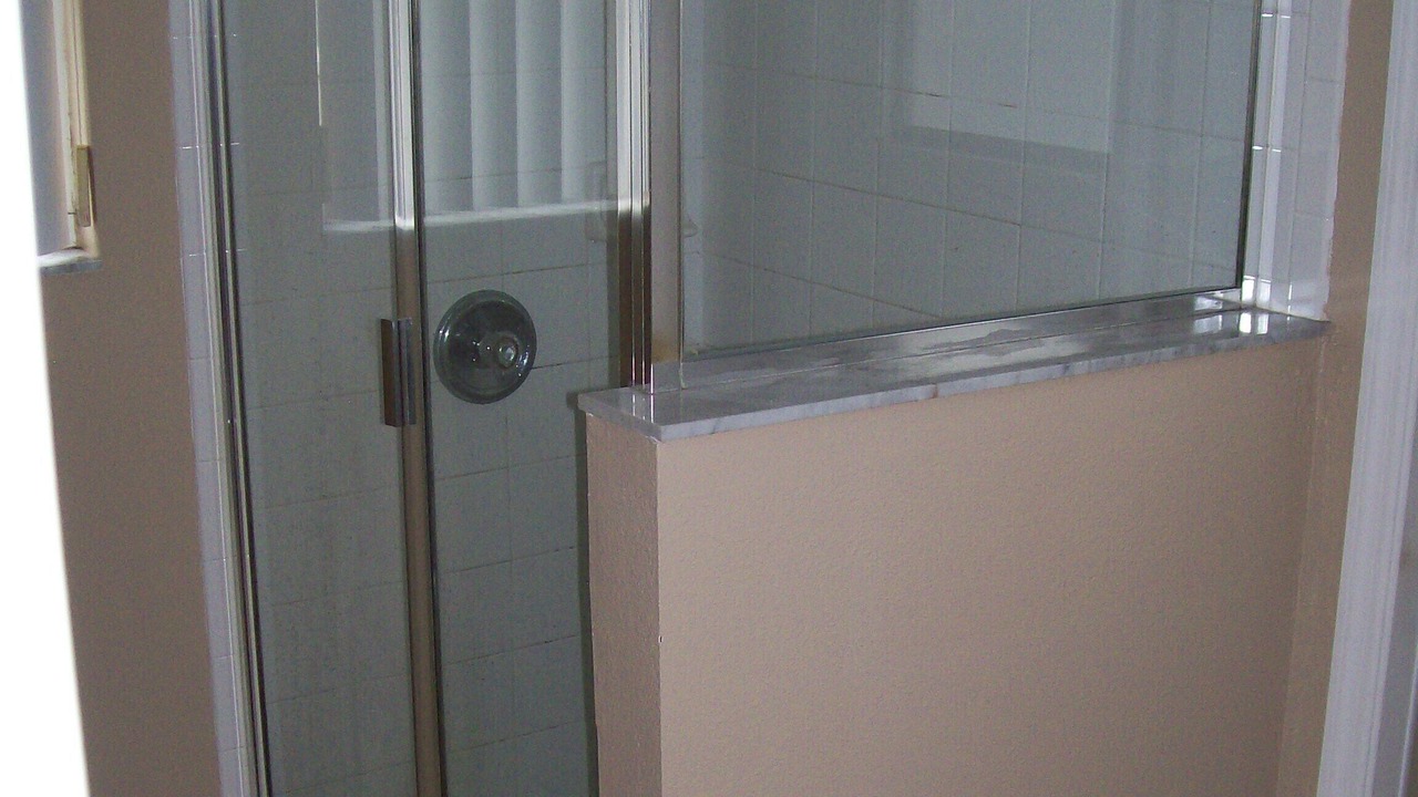 Photo of Bathroom in Esprit