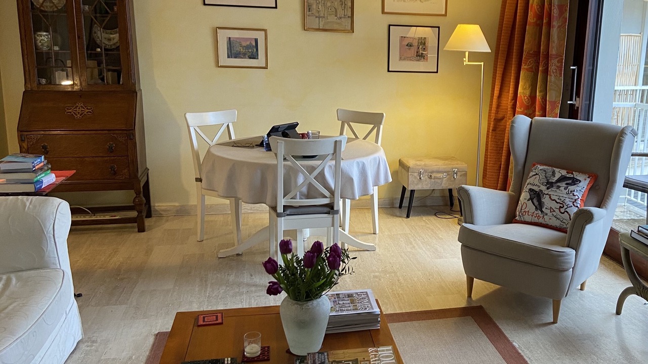 Photo of Livingroom in Prado - Republique