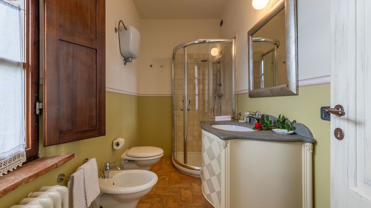 Photo of Bathroom in Torre A Castello