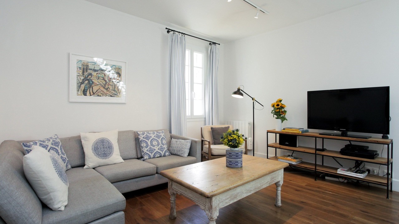 Photo of Bedroom in Antibes Old Town