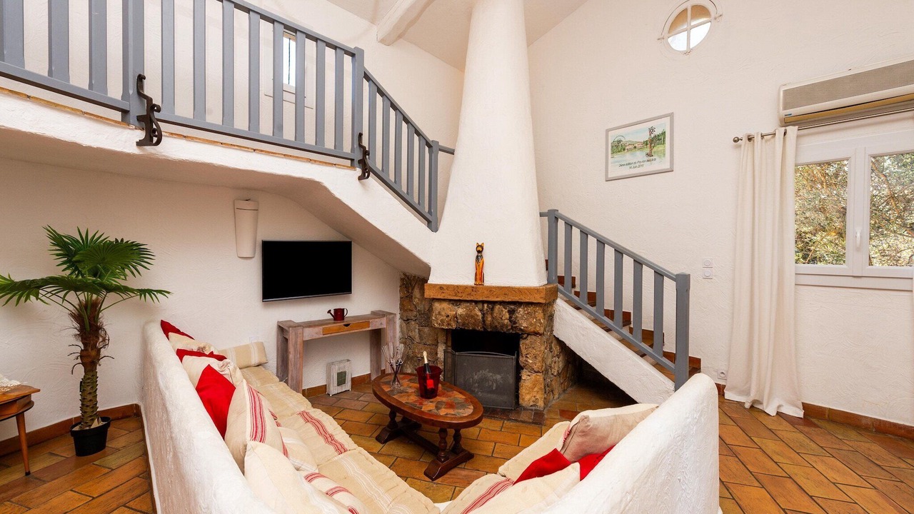 Photo of Livingroom in Mouans-Sartoux