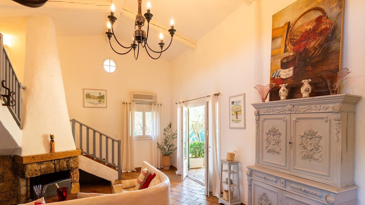 Photo of Livingroom in Mouans-Sartoux