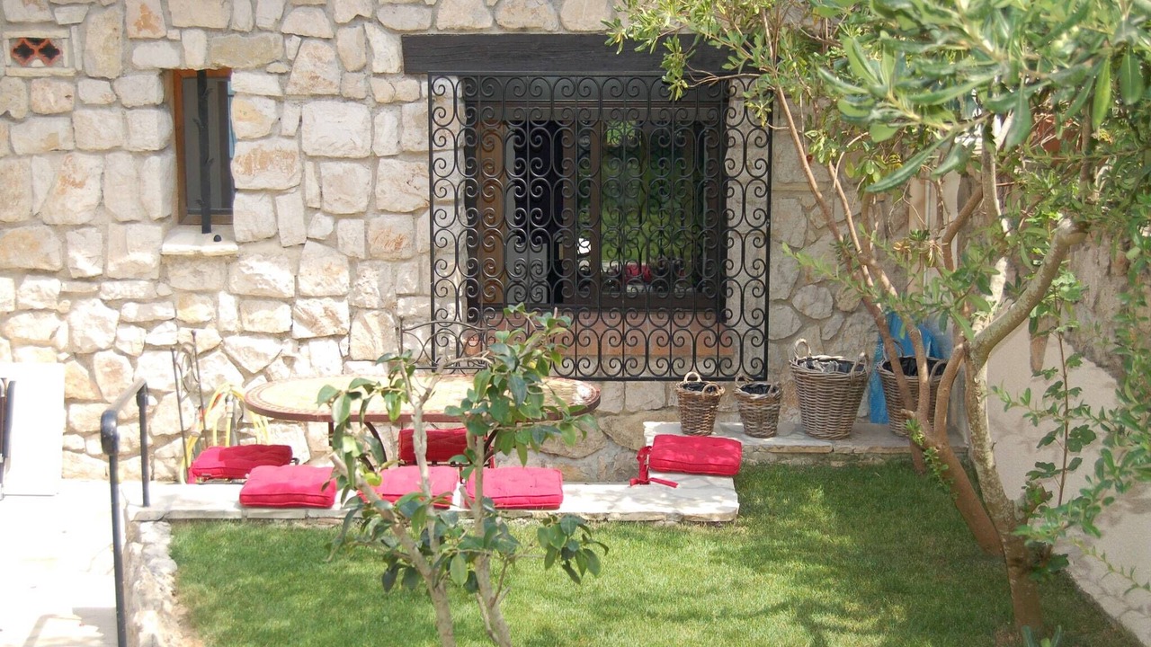 Photo of Patio Balcony in La Turbie