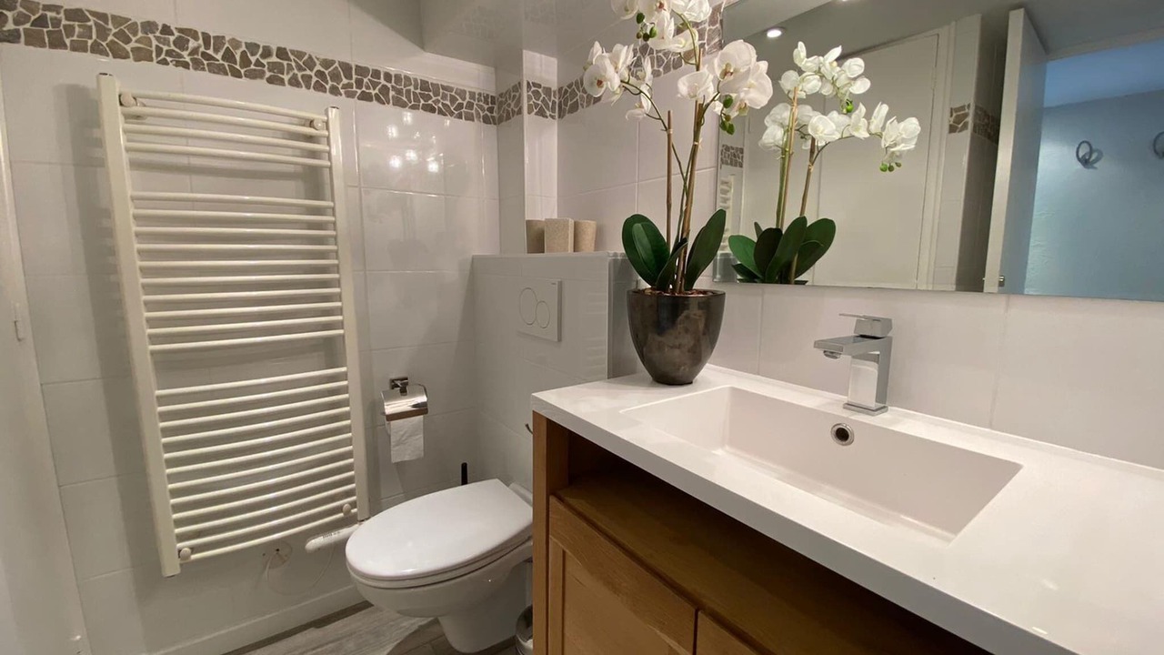 Photo of Bathroom in Boulouris-sur-Mer