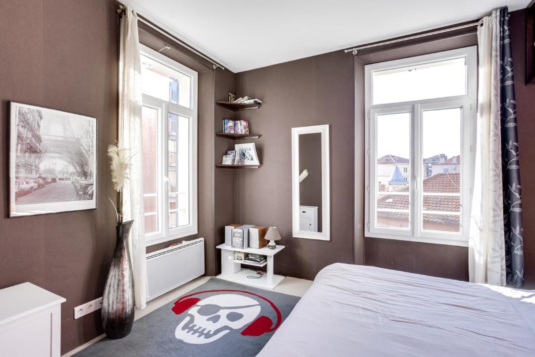 Photo of Bedroom in California - Pezou