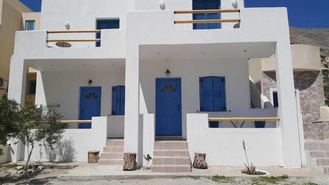 Photo of Buildings in Perissa
