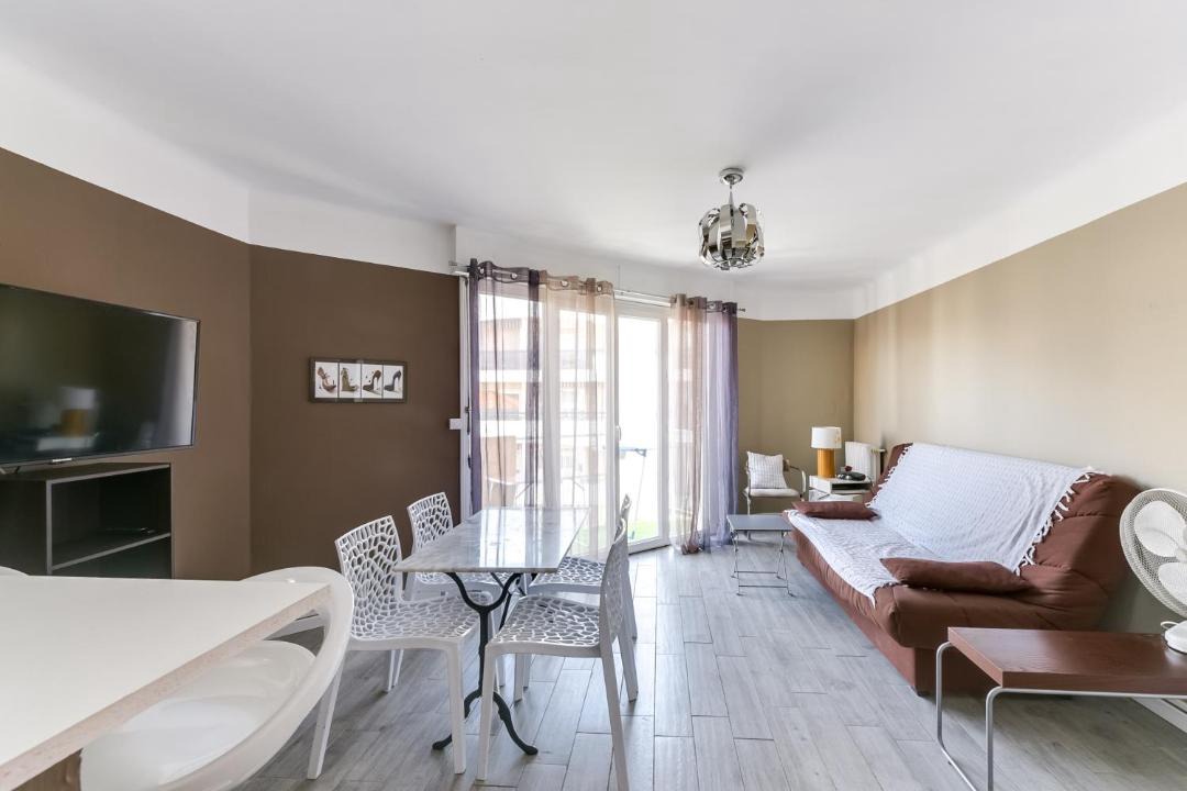Photo of Livingroom in Antibes City Centre