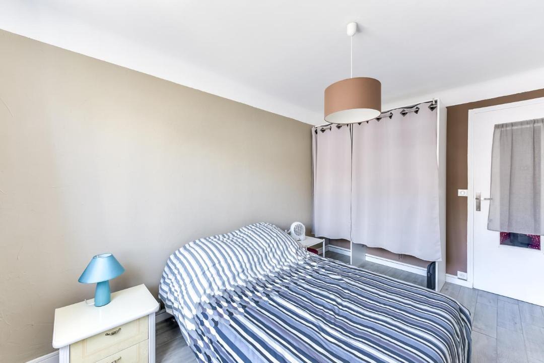 Photo of Bedroom in Antibes City Centre