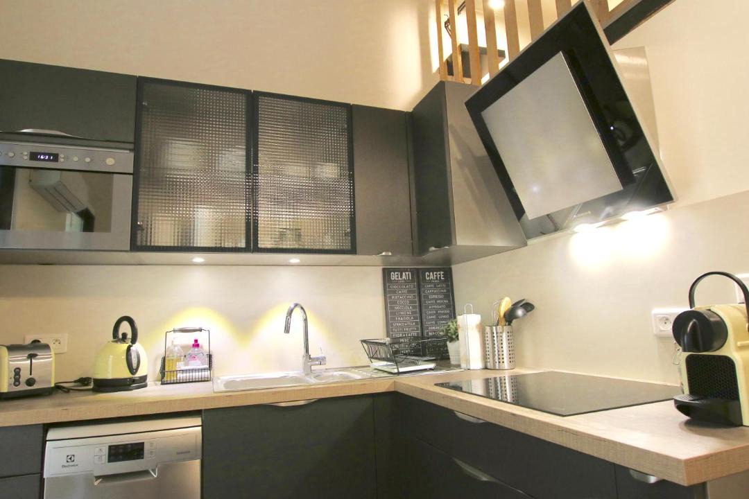 Photo of Kitchen in Musicians Quarter