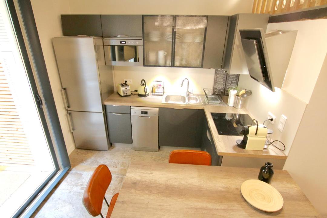 Photo of Kitchen in Musicians Quarter