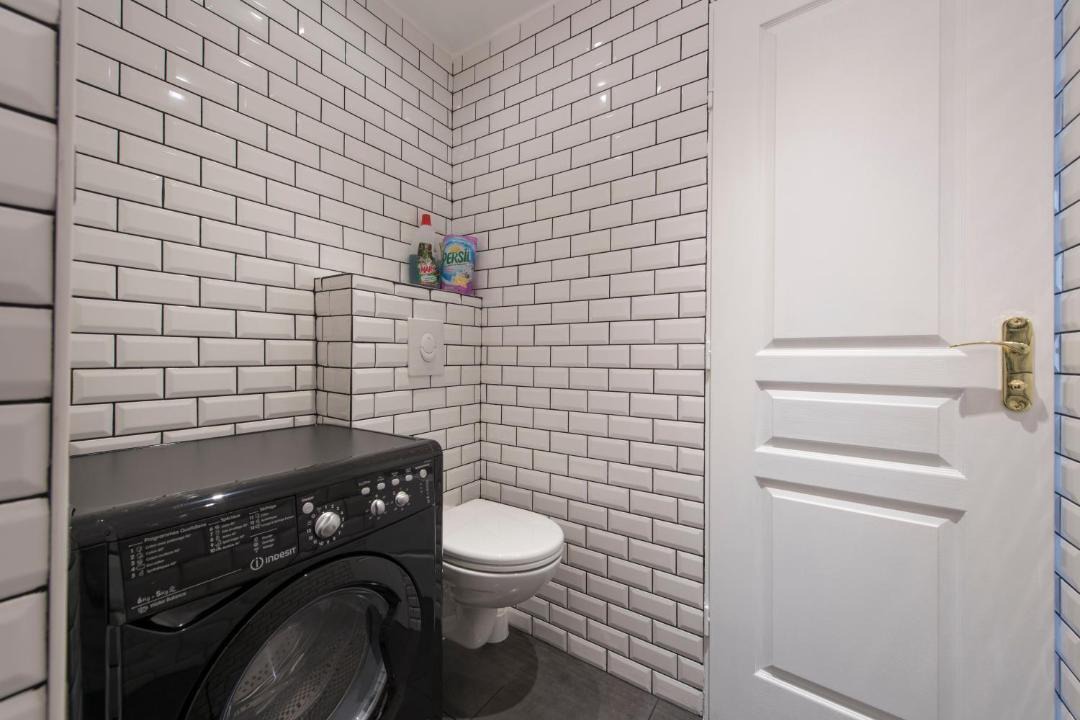 Photo of Bathroom in Sainte-Maxime City Centre