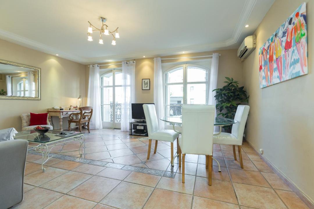 Photo of Livingroom in Cannes City Centre