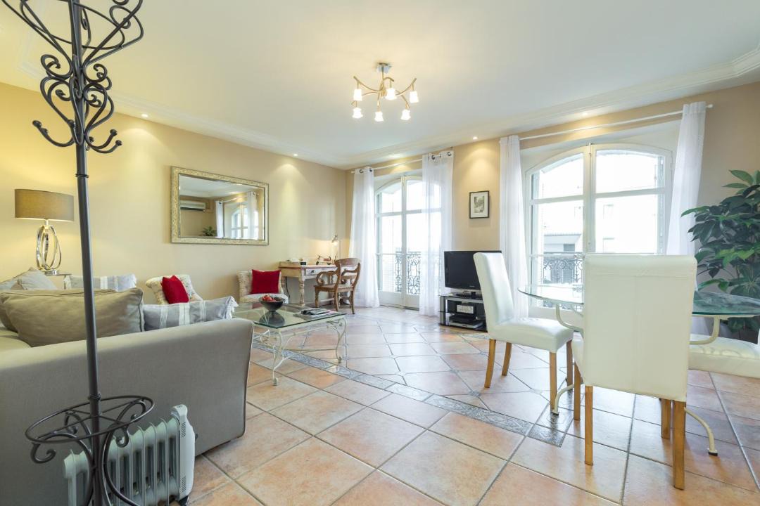 Photo of Livingroom in Cannes City Centre