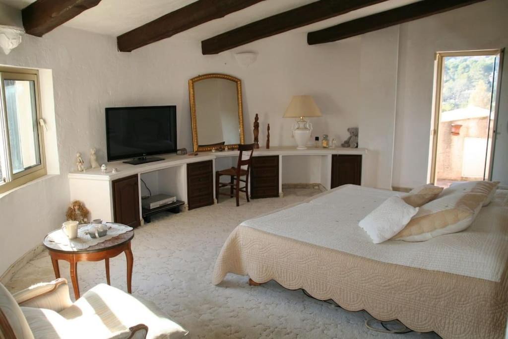 Photo of Livingroom in Roquefort-les-Pins