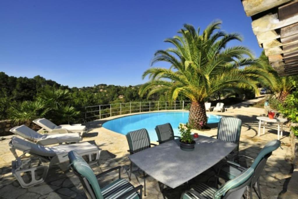 Photo of Others in Roquefort-les-Pins