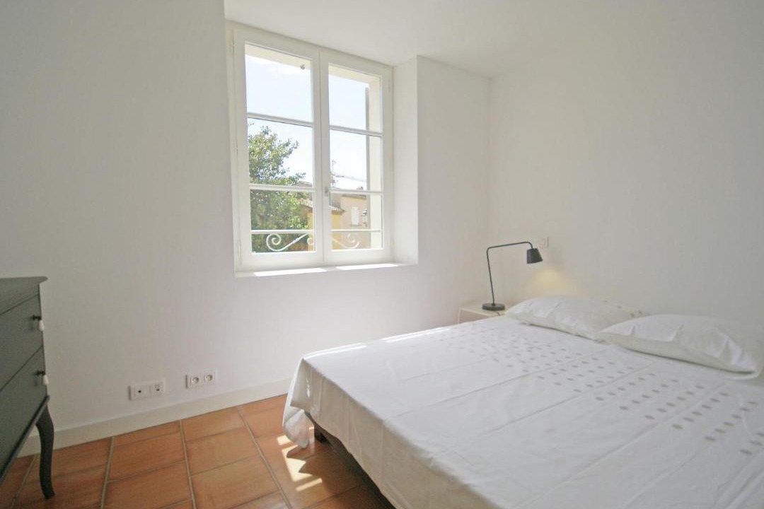 Photo of Bedroom in Saint-Tropez City Centre