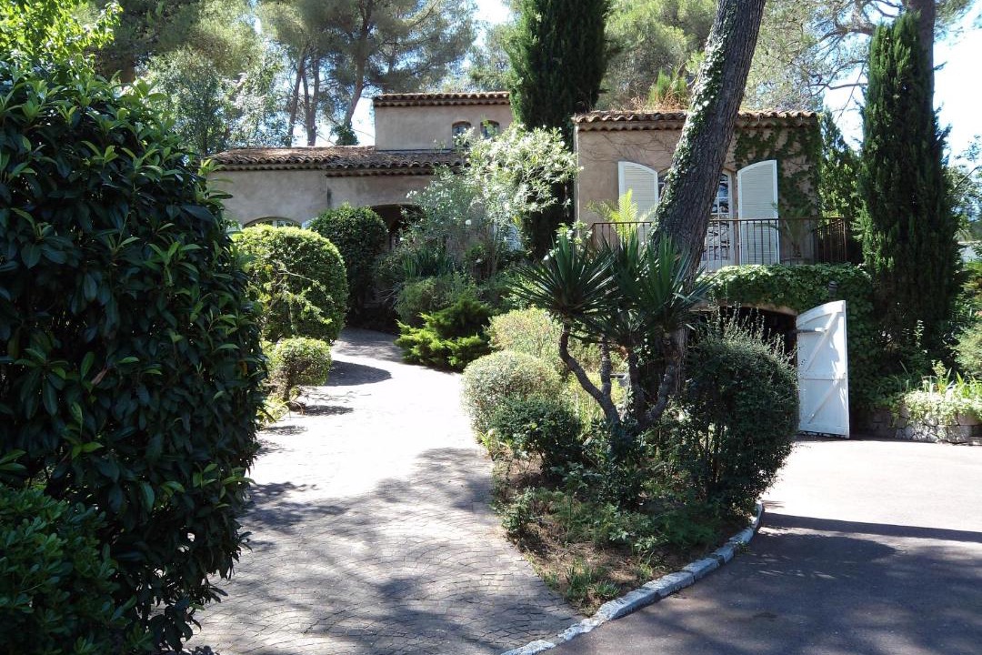 Photo of Others in Mougins