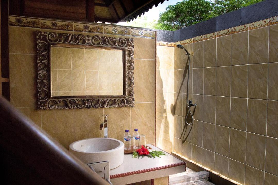 Photo of Bathroom in Mushroom Bay